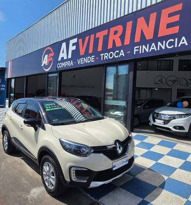 RENAULT CAPTUR 1.6 16V SCE FLEX LIFE X-TRONIC RENAULT CAPTUR 1.6 16V SCE FLEX LIFE X-TRONIC
